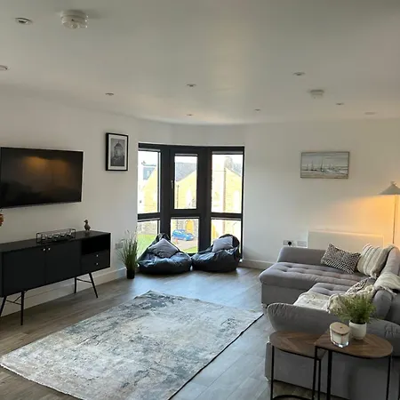 Two Bedroom, Sleeps 6 Centre Of Portrush Main Street Coastal Links Apartment 11 Extérieur photo