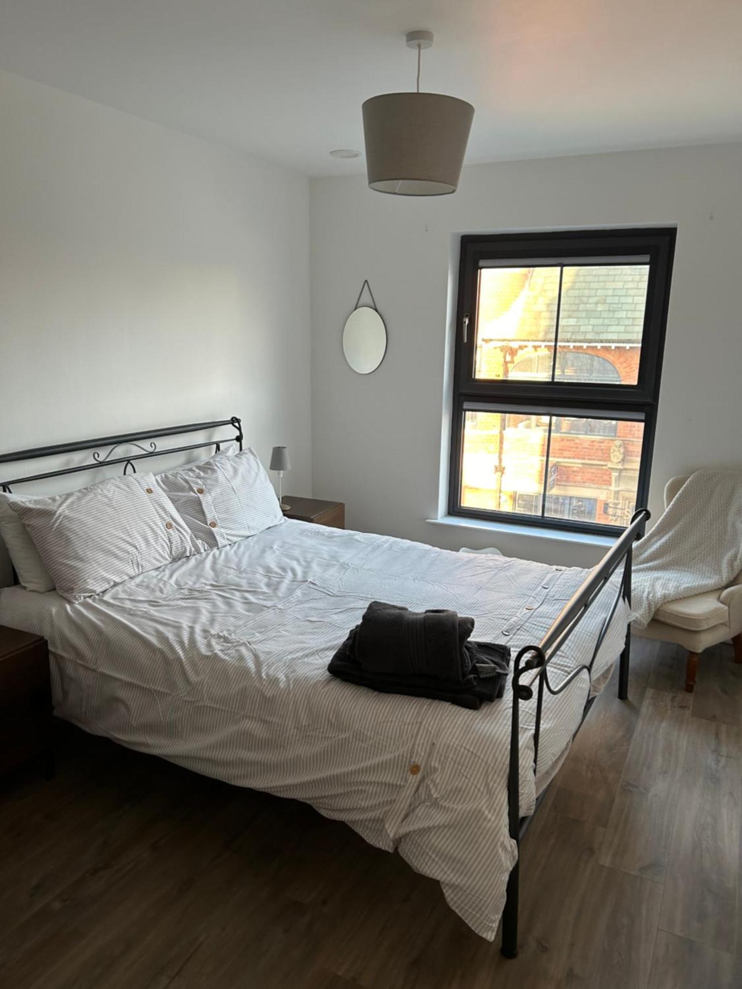Apartment Two Bedroom, Sleeps 6 Centre Of Main Street Coastal Links 11 Portrush